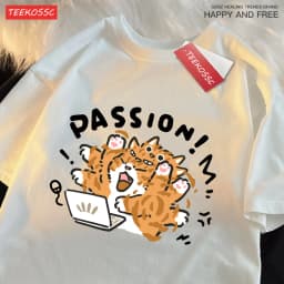 A Little Orange Cat Who Loves Work Printing Mens T Shirts Cotton All-Match T Shirt Comfortable Streetwear Unisex Soft Clothes