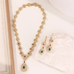 A Necklace Earrings Set with Colorful Rhinestone Court Retro Moroccan Fashion Necklace