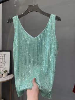 2024 New European and American Sequined V-neck Vest Worn Inside A Suit Bottoming Shirt and Worn Outside A Sparkling Top