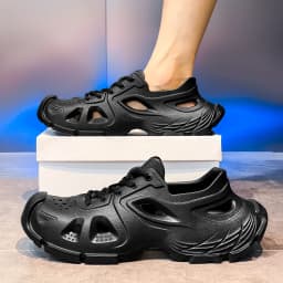 2025 New Trendy Men's Sandals Outdoor Wear Thickened Anti-slip Wear-resistant Fashion EVA Moulded Couples Clog Shoes Wholesale