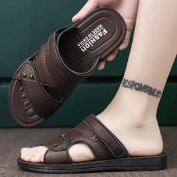 Summer Men's Sandals Leisure Beach Shoes Male Holiday Slippers Outdoor Retro Comfortable Casual Sandals leather Men Slippers