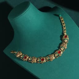 Vintage Jewelry Lucky Toad Bracelets For Women Green Red Agate Antique Gold Color Charm 2025 Accessories Mothers Day Gift New