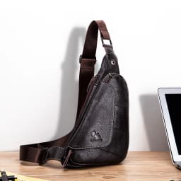 Head Layer Cowhide Chest Bag, Genuine Leather Men's Triangle Bag, Fashionable Retro Mini Bag, Single Shoulder Crossbody Bag