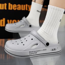 Classic Hole Shoes for Men Outdoor Beach Sandals Non slip Home Garden Shoes Baotou Fashion Casual Slippers Lightweight Mules