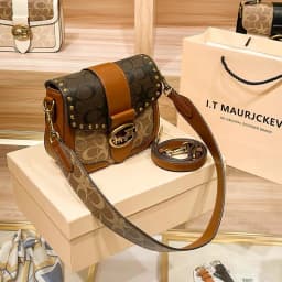 New minimalist and fashionable small handbag, contrasting color women's bag, high-end carriage crossbody bag, portable box bag