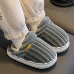 2024 Winter Concise Stripe Plush Slippers Children's Non-slip Soft Indoor Fluffy Mule For Boys Girls Warm Kids Home Cotton Shoes