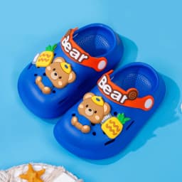 Children’s Garden Shoes Sandals Lightweight Anti-slip Hollow For Girls & Boys Cartoon Slip On Closed Toe Clogs Kids‘ Slippers