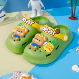 Children’s Garden Shoes Sandals Lightweight Anti-slip Hollow For Girls & Boys Cartoon Slip On Closed Toe Clogs Kids‘ Slippers