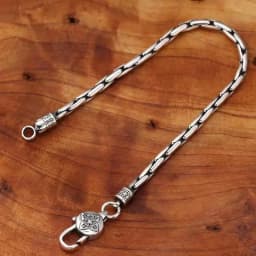 Simplicity Vintage S925 Sterling Silver Bracelet Snake Bone Chain Sculpture Petal Vajra Buckle Bracelet Jewelry Gift