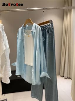 Botvotee Women's White Linen Shirt Lightweight Long Sleeve Elegant Oversize Blouse Vintage Spring Summer Tops Cotton Linen Shirt