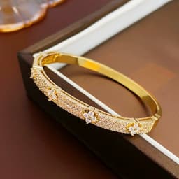 Delicate Four Leaf Flower Inlaid Zircon Bracelet for Women Elegant Fashion Wedding  Jewelry  Gifts