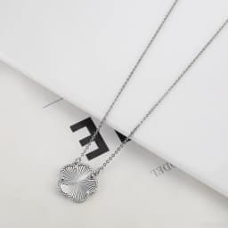 2025 Luxury Hot Selling Shiny Metal New Design Plant Five Leaf Flower Set 15mm Double Sided Women's Gilded Gift Clover