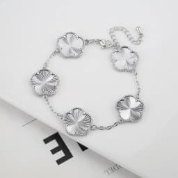 2025 Luxury Hot Selling Shiny Metal New Design Plant Five Leaf Flower Set 15mm Double Sided Women's Gilded Gift Clover