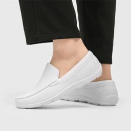 Men Chef Shoes Man Summer Beach Slippers Water-proof Oil-proof Kitchen Shoes Non-slip Garden Clogs Hotel Work Shoe EVA Sandal