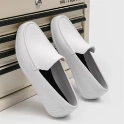 Men Chef Shoes Man Summer Beach Slippers Water-proof Oil-proof Kitchen Shoes Non-slip Garden Clogs Hotel Work Shoe EVA Sandal