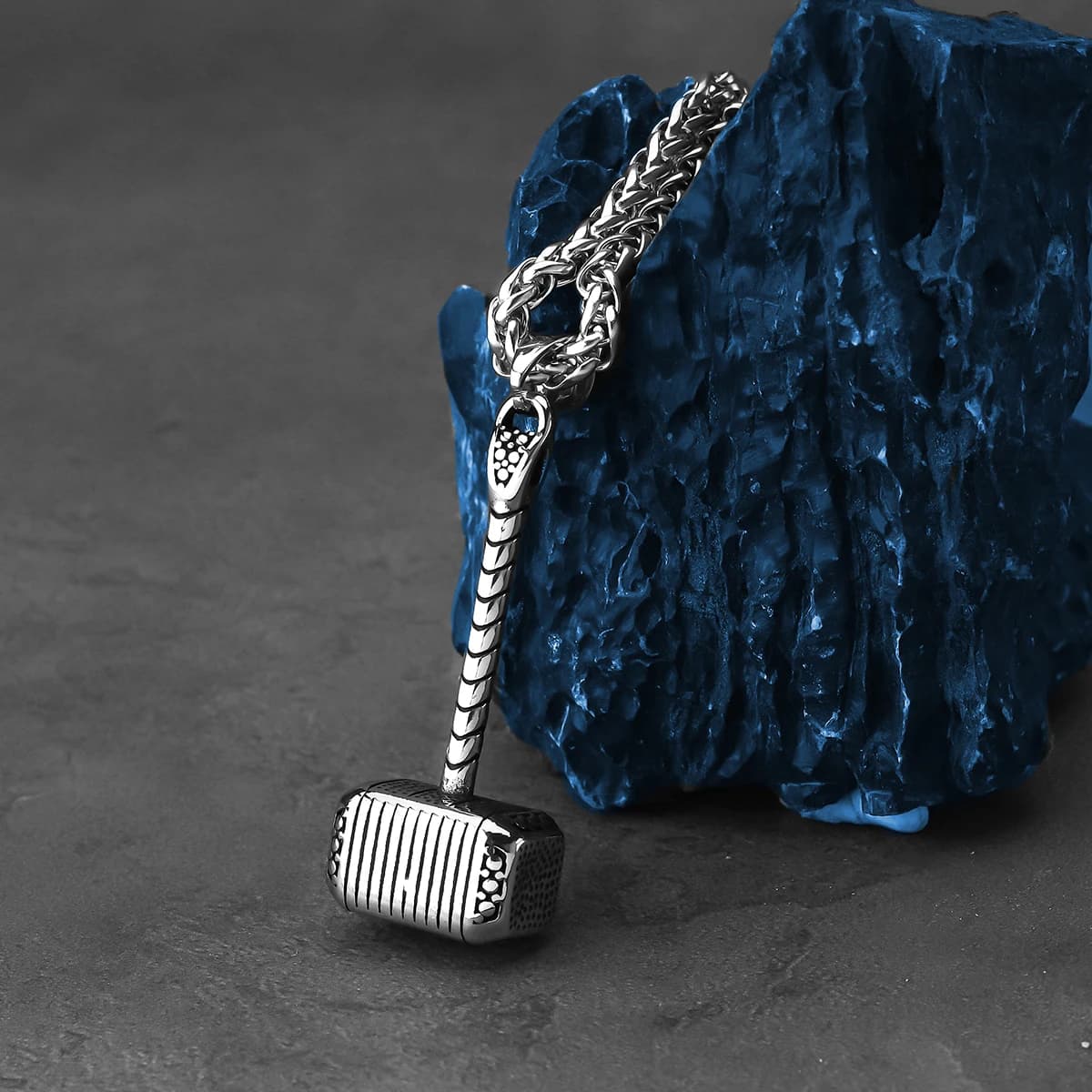 Stainless Steel Viking Thor Hammer Mjölnir Pendant Necklace Nordic Mythology Amulet for Men Women Halloween Party Gift