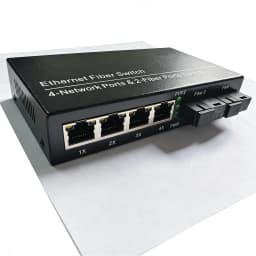 Gigabit Ethernet Switch Fiber Optical Media Converter 4 RJ45 2 10/100/1000M UTP 2F4E Port