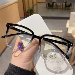 Transparent Computer Glasses Frame Women Men Anti Blue Light Round Glasses Blackout Optical Glasses Safe Goggles Protect Eyewear