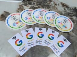 13.56MHz Programmable Acrylicl with Self-adhesive Backing NFC Table Sticker Diameter 10CM Google Reviews NFC Sticker NFC 215
