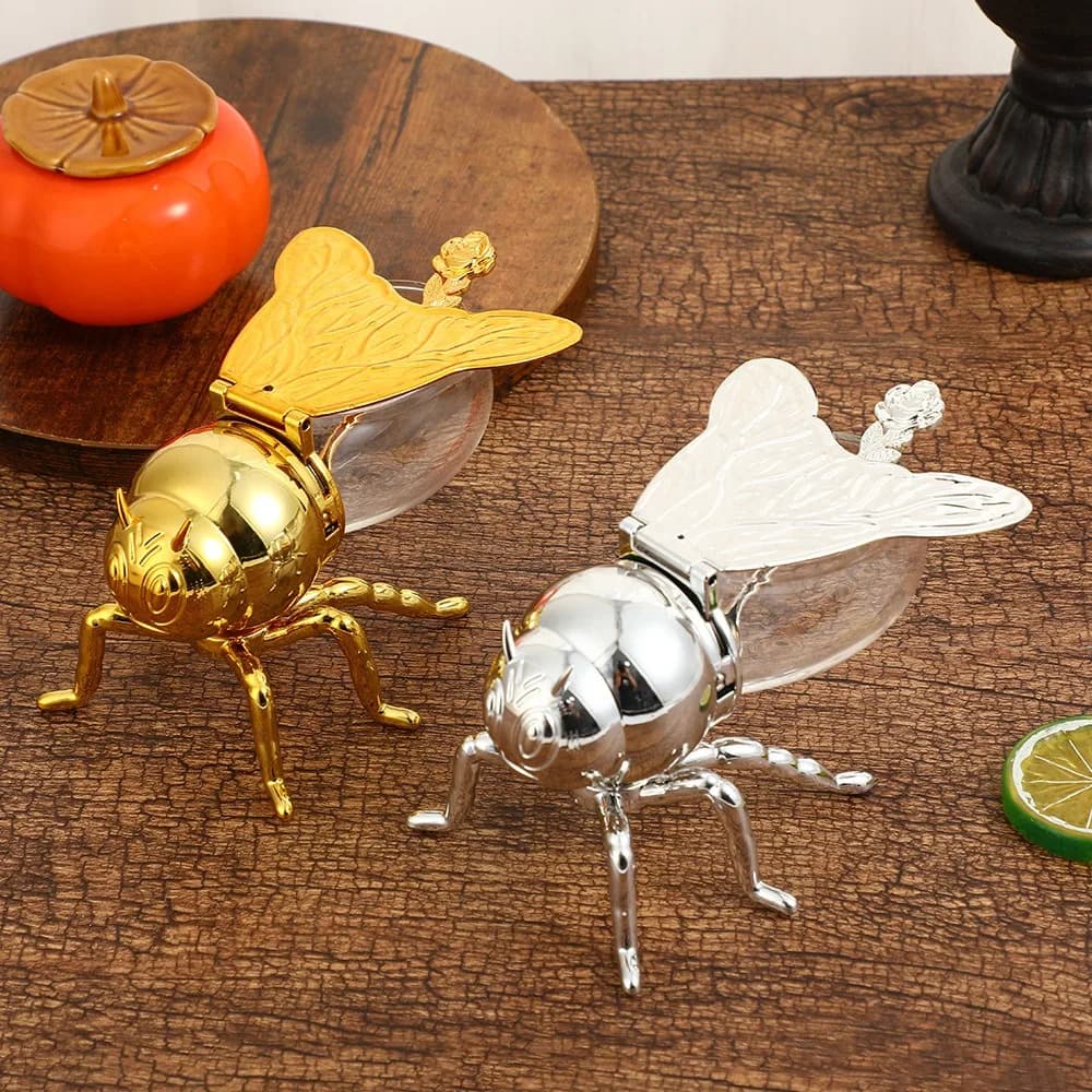 Creative Minimalist Bee Design Spice Jar - Luxury Gold Sugar Bowl with Spoon Vintage Metal Kitchen Condiment Jar for Decor