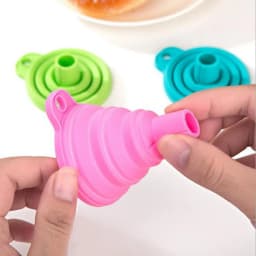 Car Engine Funnel Silicone Liquid Funnel Washer Fluid Change Foldable Portable Auto Engine Oil Petrol Change Funnel Accesorios