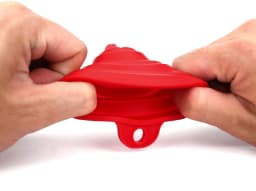 Car Engine Funnel Silicone Liquid Funnel Washer Fluid Change Foldable Portable Auto Engine Oil Petrol Change Funnel Accesorios