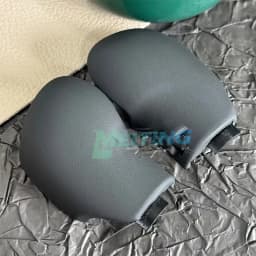 The DSG logo car parts shift head is suitable for Skoda Octavia Super Snowman DSG shift lever leather,