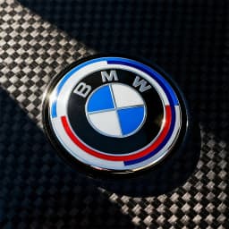 82mm 74mm Car Front Hood Rear Trunk Emblem Badge for BMW E46 E90 E39 E91 E92 F30 F10 E60 X3 X5 1 2 3 4 5 6 7 Series Accessories