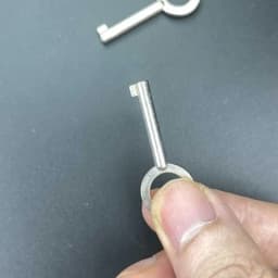 1/2pcs American Handcuff Keys Standard Issue Law Enforcement Hand Cuffs Keys Universal Precise Handcuff Lock Key Wear Resistant