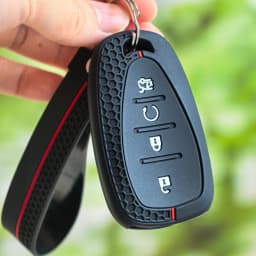 Keychain For Chevrolet Onix Equino Orlando Cruze Spark Sonic Camaro Volt Bolt Trax Malibu Blazer Traverse Seeker Car Key Cover