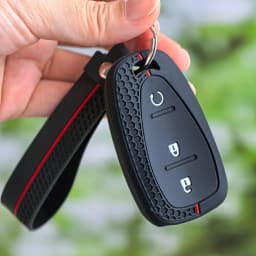 Keychain For Chevrolet Onix Equino Orlando Cruze Spark Sonic Camaro Volt Bolt Trax Malibu Blazer Traverse Seeker Car Key Cover