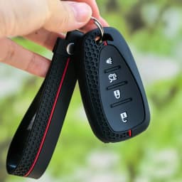 Keychain For Chevrolet Onix Equino Orlando Cruze Spark Sonic Camaro Volt Bolt Trax Malibu Blazer Traverse Seeker Car Key Cover