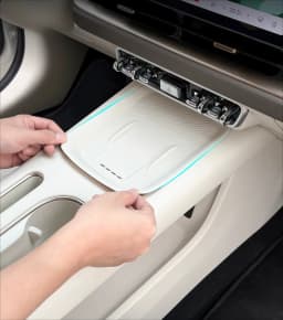 For 2026 GWM ORA 5 Silicone Dustproof Mat Center Console Wireless Charging Anti-Dirty Protective Pad White Interior Accessories