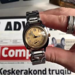 Classics Accessories Y2K Watches for Men and Women Japanese Retro Luminous Men Wristwatch Premium Stainless Steel Quartz Watch