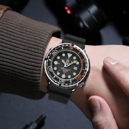 QINGXIYA Sports Men Quartz Watch Silicone Strap Waterproof Luminous Date Wristwatch Mens Military Clock Man Relogio Masculino
