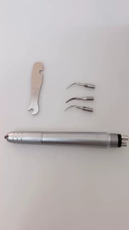 Dental Ultrasonic Air Polishing Scaler With 3 Tips 2/4 Holes Handpiece Handle Teeth Whiten Cleaner G1 P1 Dentistry Materials