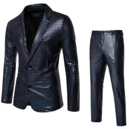 Rainbow striped men's two-piece suitwith a unique and eye-catching style,perfect for fashion shows anda must-have for trendy men