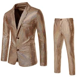 Rainbow striped men's two-piece suitwith a unique and eye-catching style,perfect for fashion shows anda must-have for trendy men