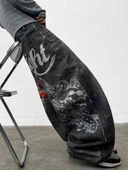 American Retro Skull Print Design Men's Loose Denim Jeans Y2K Street Hip-Hop Fashion Versatile Wide-Leg Pants Halloween Vibe