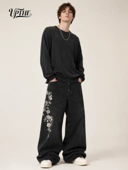 UP.THE Men Vintage Washed Black Baggy Wide Leg Jeans, Y2K Oversized Loose White Rose Vine Embroidery Denim Pants, Gothic Grunge Streetwear Trousers for Daily Outfits