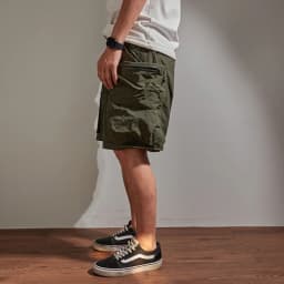 Summer loose-fitting cargo shorts men's fashion brand INS casual pants multi-pocket quick-dry outline outdoor pants