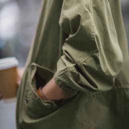 Maden Men's Vintage M65 Fishtail Green And Camel Trench Coat Woven Waist Rope Mid-length Oversized Loose Coat for Men