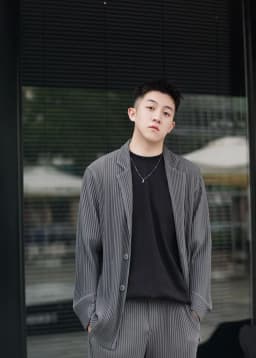 Miyake Pleated Men Blazer Plisse Jacket Casual Simple Blazers Single Breasted Suit Japanese Stretch Fabric Coat
