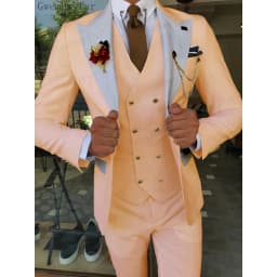 Gwenhwyfar 2024 Men Suits Khaki Color Peaked Lapel (Jacket+Vest+Pants) Slim Fit Handsome Formal Business Costume Homme