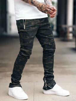 Men's Camouflage Tactical Cargo Shorts Military Green Zipper Pants with Multiple Pockets Outdoor Activities Jeans
