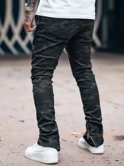 Men's Camouflage Tactical Cargo Shorts Military Green Zipper Pants with Multiple Pockets Outdoor Activities Jeans