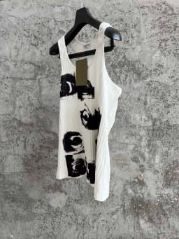 A white original design men's round-neck sweatshirt with eye print, made of pure cotton tank top