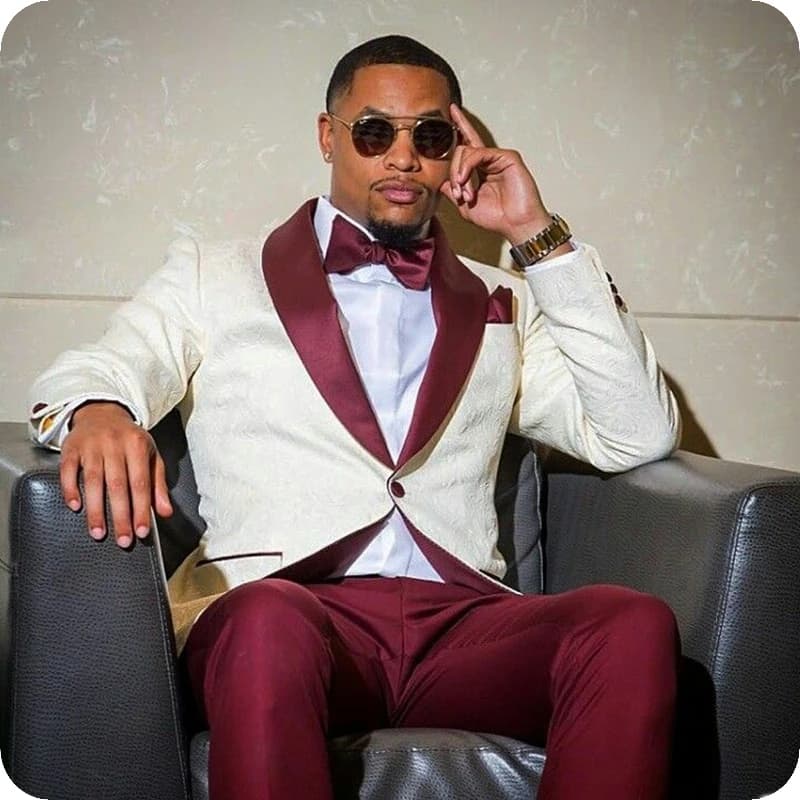 Groomsmen Ivory Pattern and Burgundy Groom Tuxedos Shawl Lapel Men Suits 2 Pieces Wedding Bridegroom ( Jacket+Pants+Tie ) D125