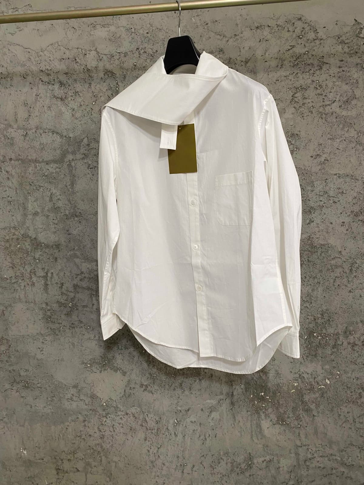 Design the collar, irregular shirt, cellulose, asymmetrical hem, coat shirt