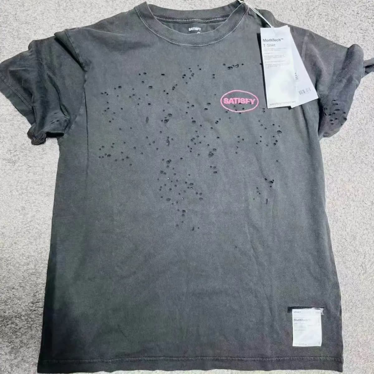 SATISFY washing water makes old holes sports trend short-sleeved T-shirt